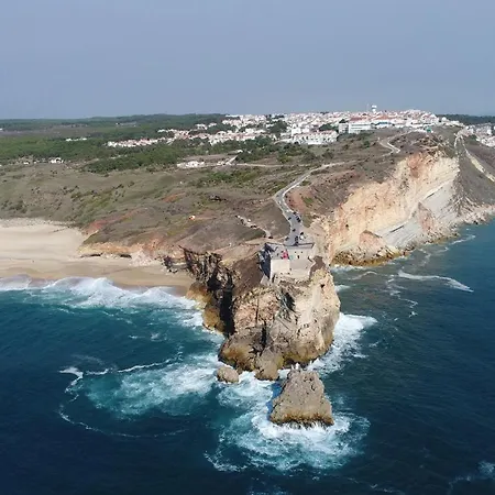 Lucas House * Nazaré